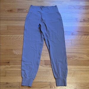 Lululemon Align cropped High-Waisted Lavender/gray Joggers, 6